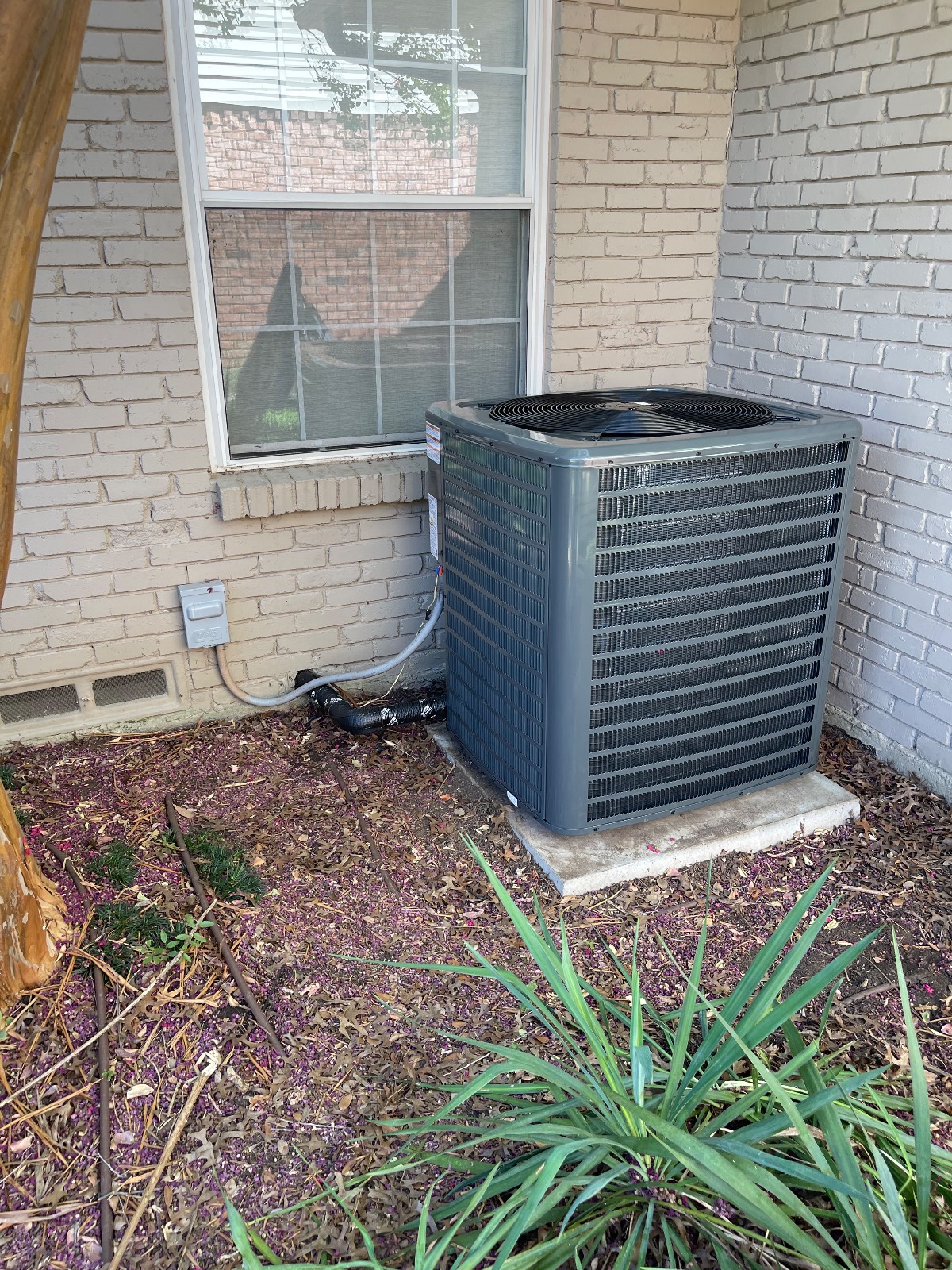 New outdoor condenser install